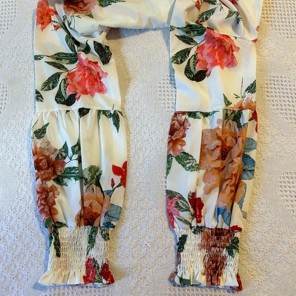 Top - Picture 6 of 11